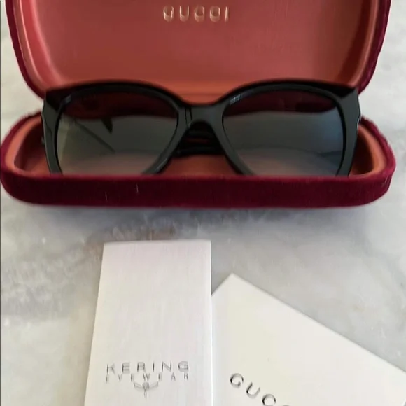 Accessories | Gucci Sunglass Brand New Only Worn Once But  display picture 1